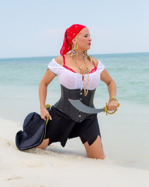 Naughty Pirate Vixen by Daisy Chain Cosplay #2