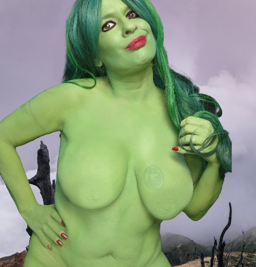 Sexy She-Hulk Bodypaint Cosplay #4 by Daisy Chain Cosplay